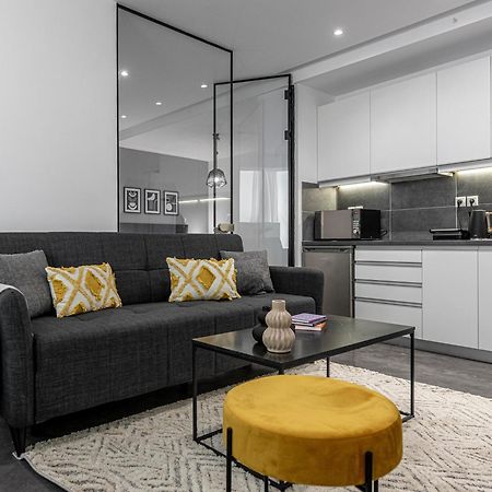 Phaedrus Living: City Center Luxury Flat Loukianou Athene Buitenkant foto